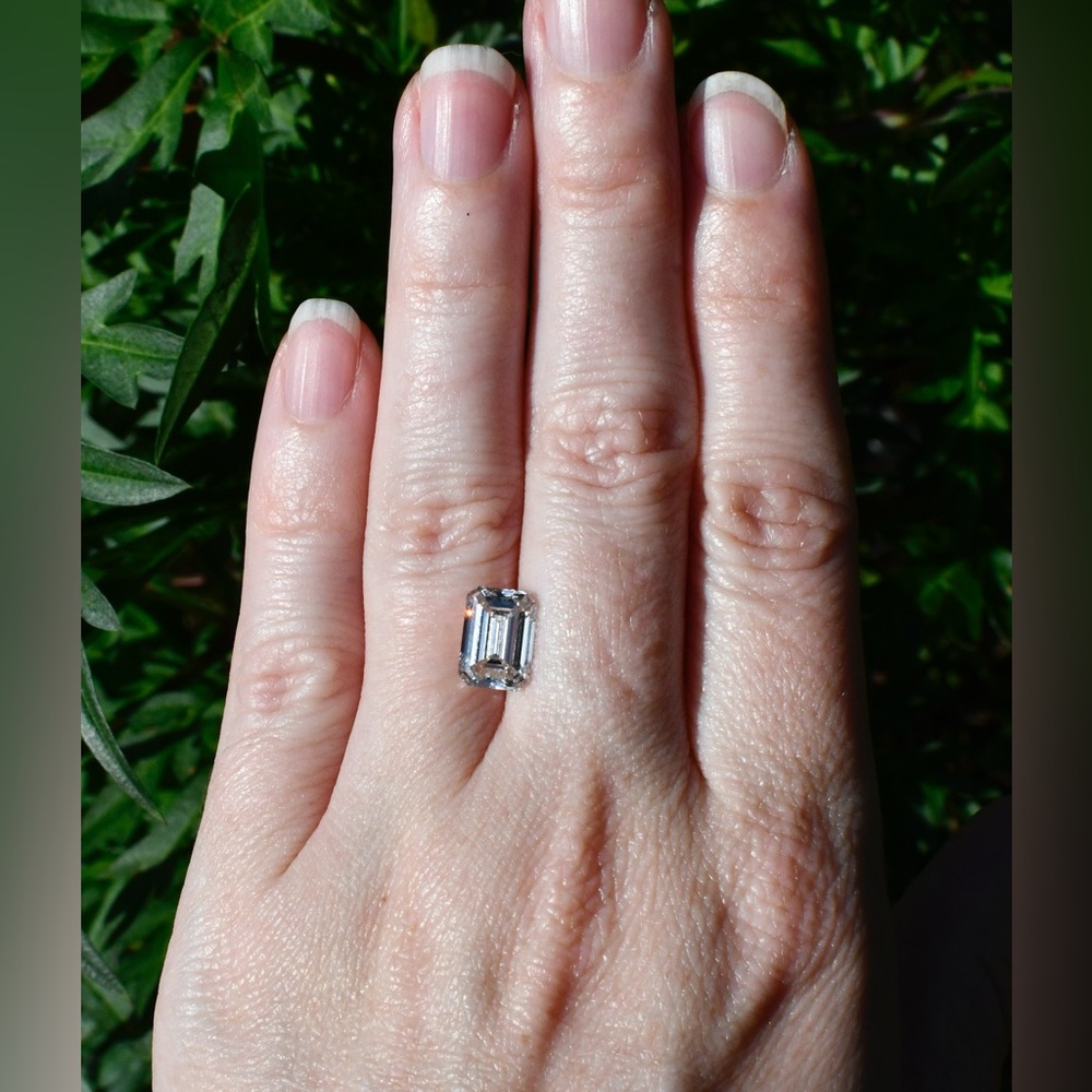 Loose 2.51 CT Lab Grown Emerald Cut Diamond with IGI Report